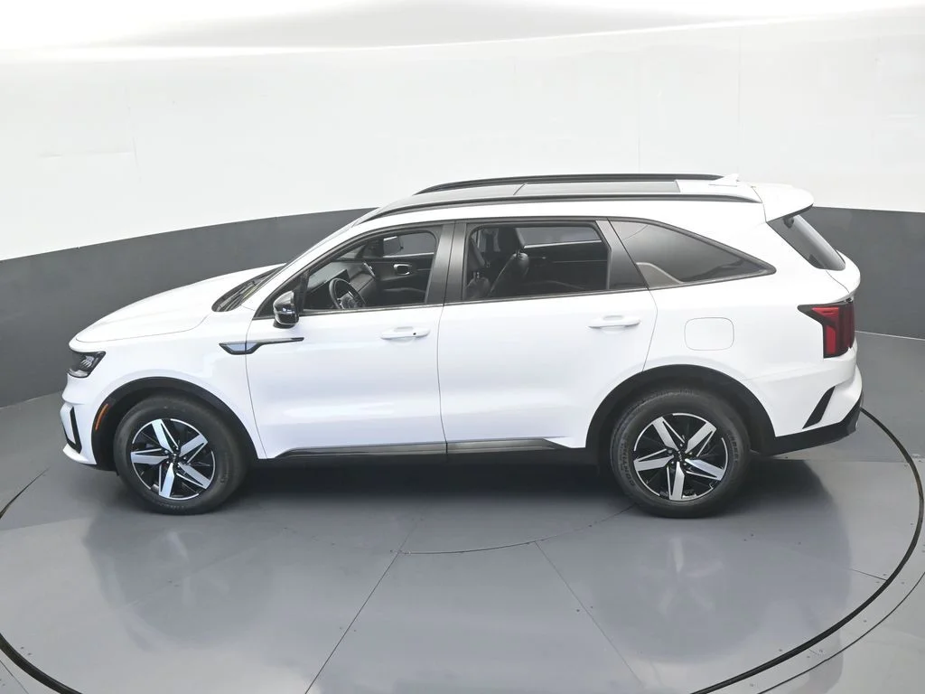 Used 2022 Glacial White Pearl Kia EX image 51