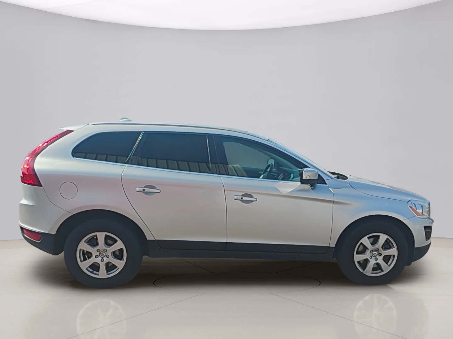 Used 2011 Silver Volvo 3.2 AWD image 6