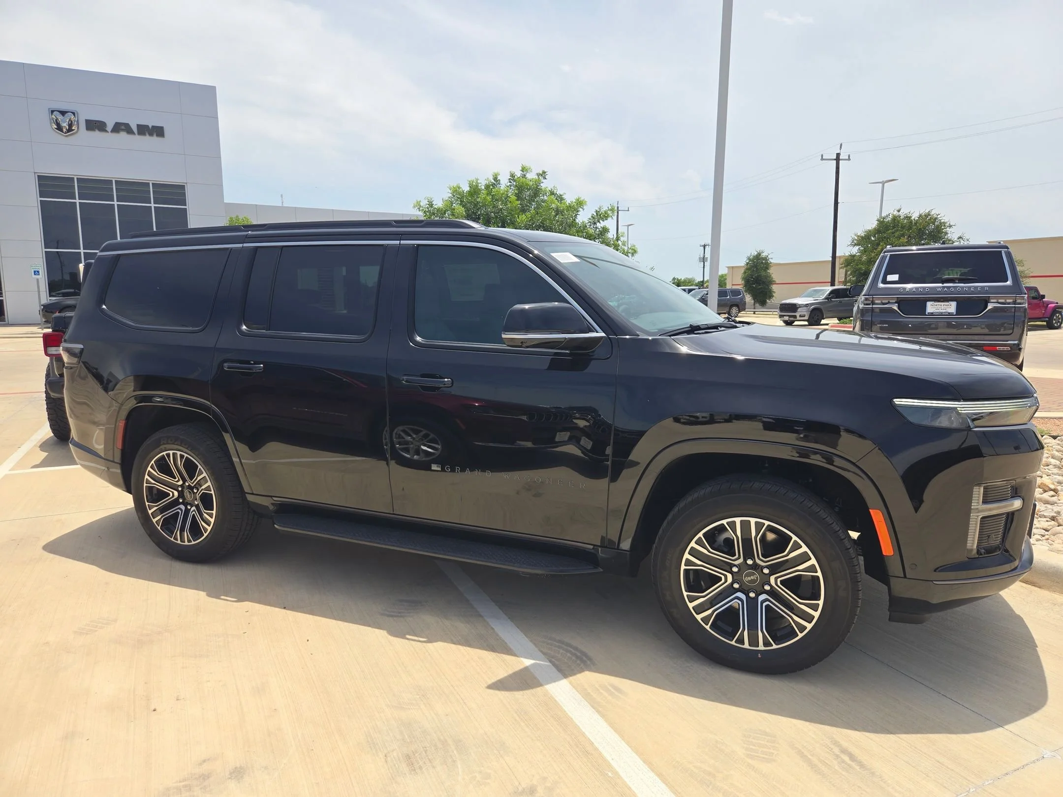 New 2026 High Gloss Black Exterior Paint Jeep  image 2