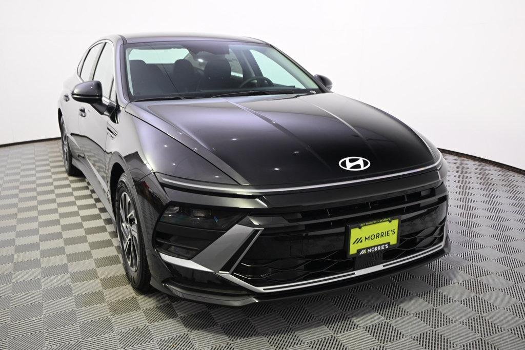 New 2026 Abyss Black Hyundai Blue image 9