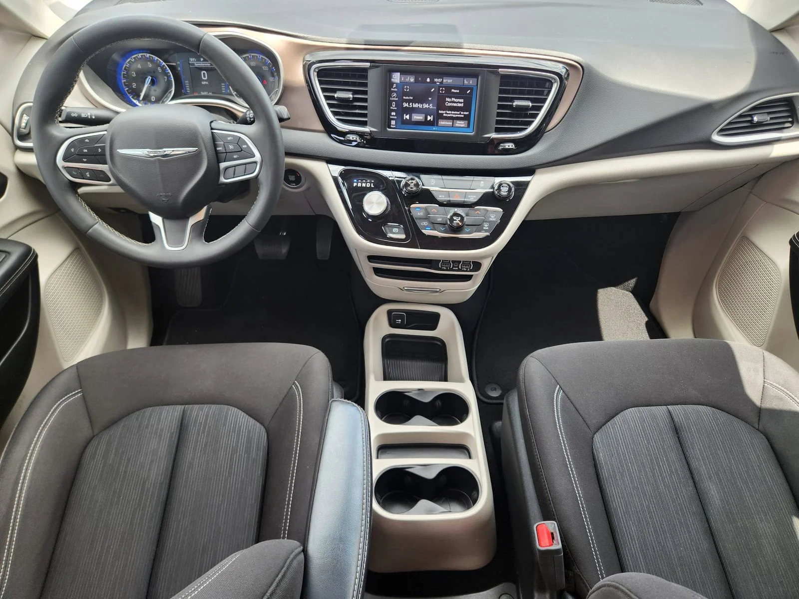 Used 2024 Silver Chrysler LX image 25