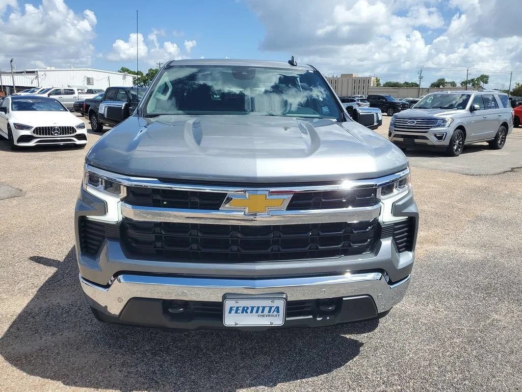 New 2026 Sterling Gray Metallic Chevrolet LT image 36