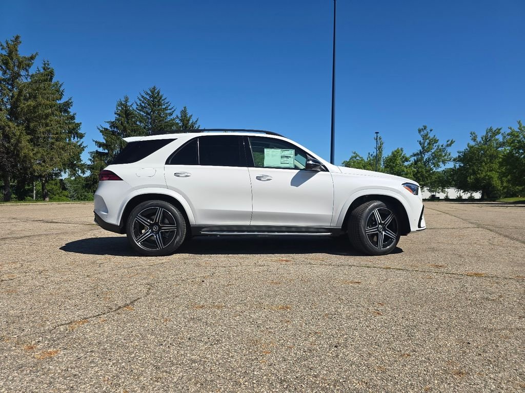 New 2026 MANUFAKTUR Moonlight White Metallic Mercedes-Benz GLE 350 image 17