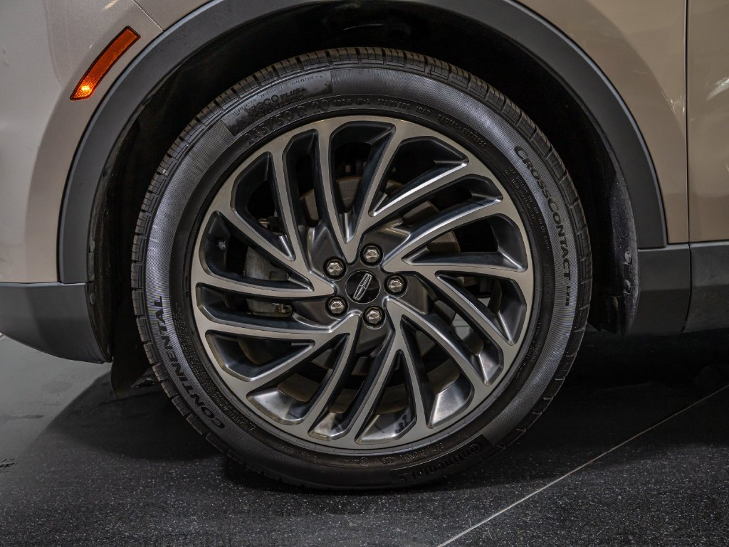 Used 2020 Iced Mocha Lincoln Reserve image 13