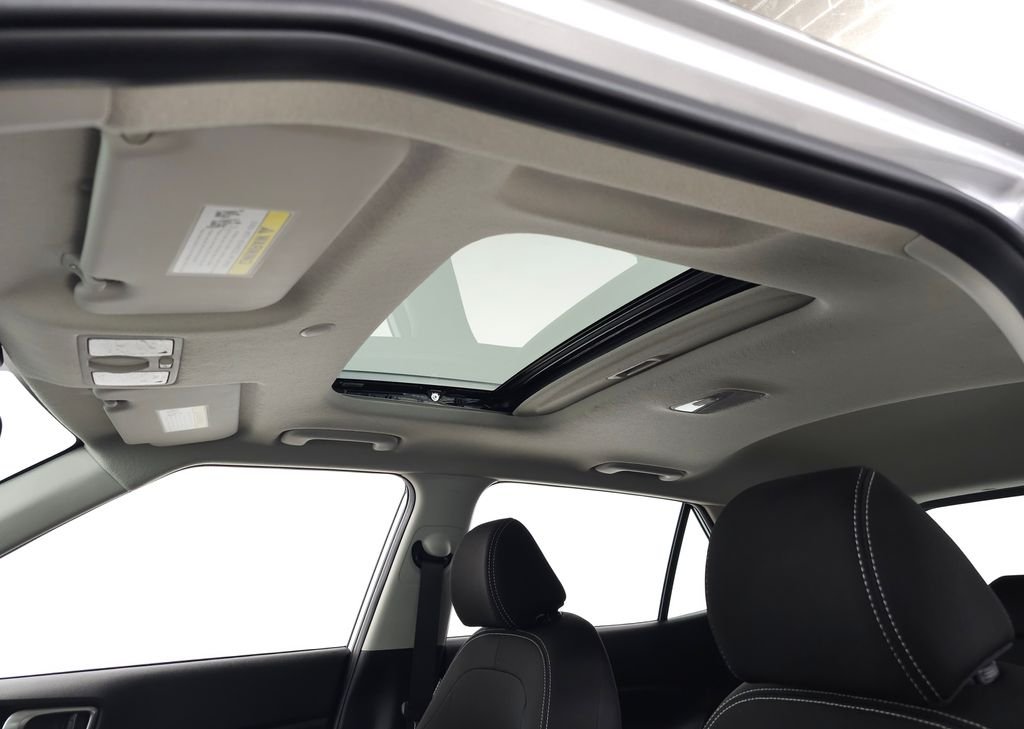 2025 Hyundai Venue SEL - Photo 16