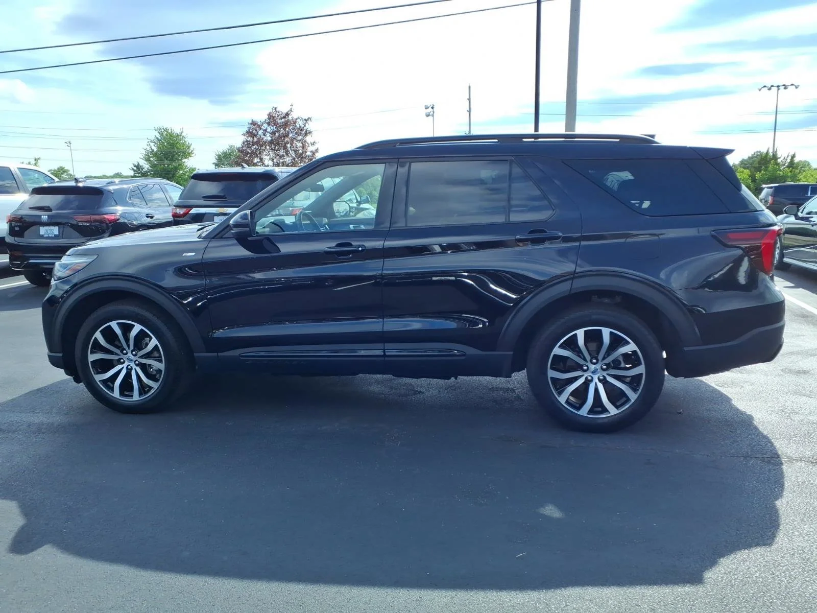 Used 2025 Black Metallic Ford ST-Line image 4