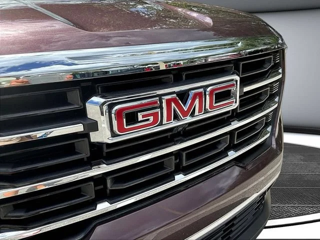 Certified Used 2026 Crystal Metallic GMC Elevation image 33