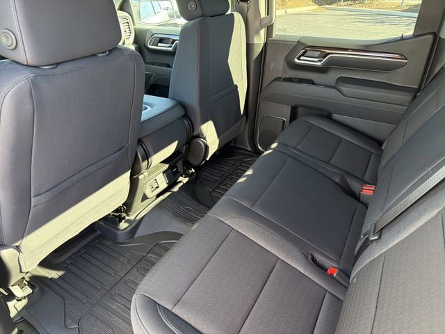 2026 GMC Sierra 1500 SLE - Photo 17