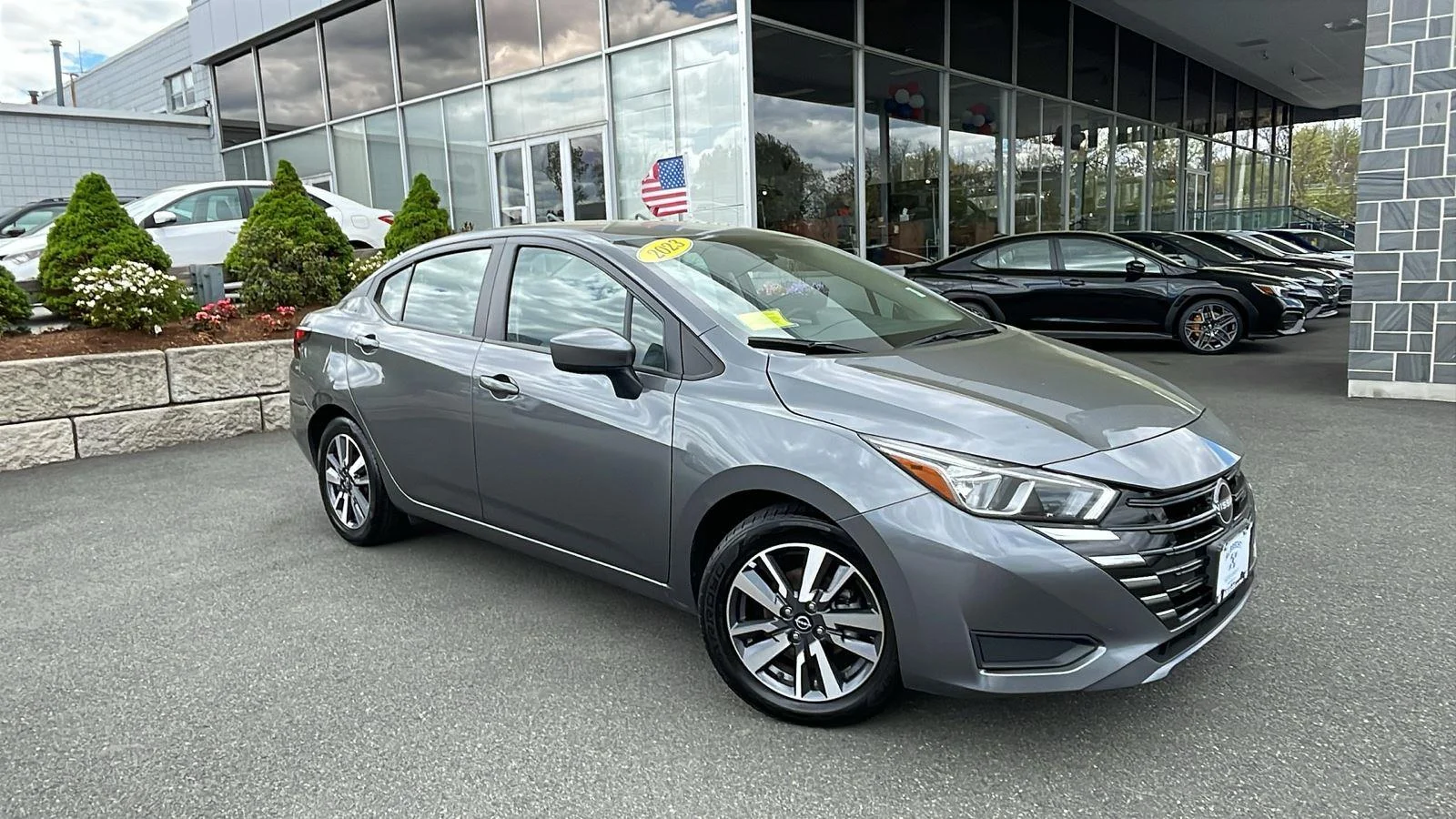 2023 Nissan Versa 1.6 SV CVT's photo