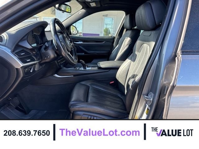 Used 2017 Gray BMW xDrive50i image 24