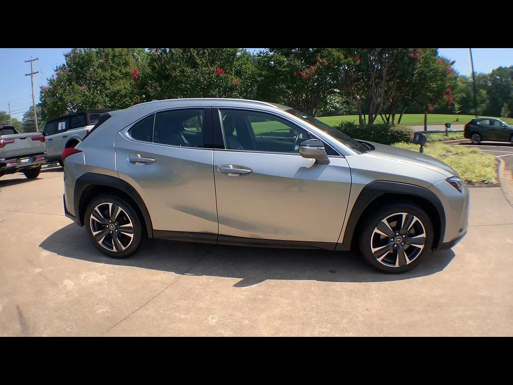 Certified Used 2022 ATOMIC SILVER Lexus UX 200 image 9