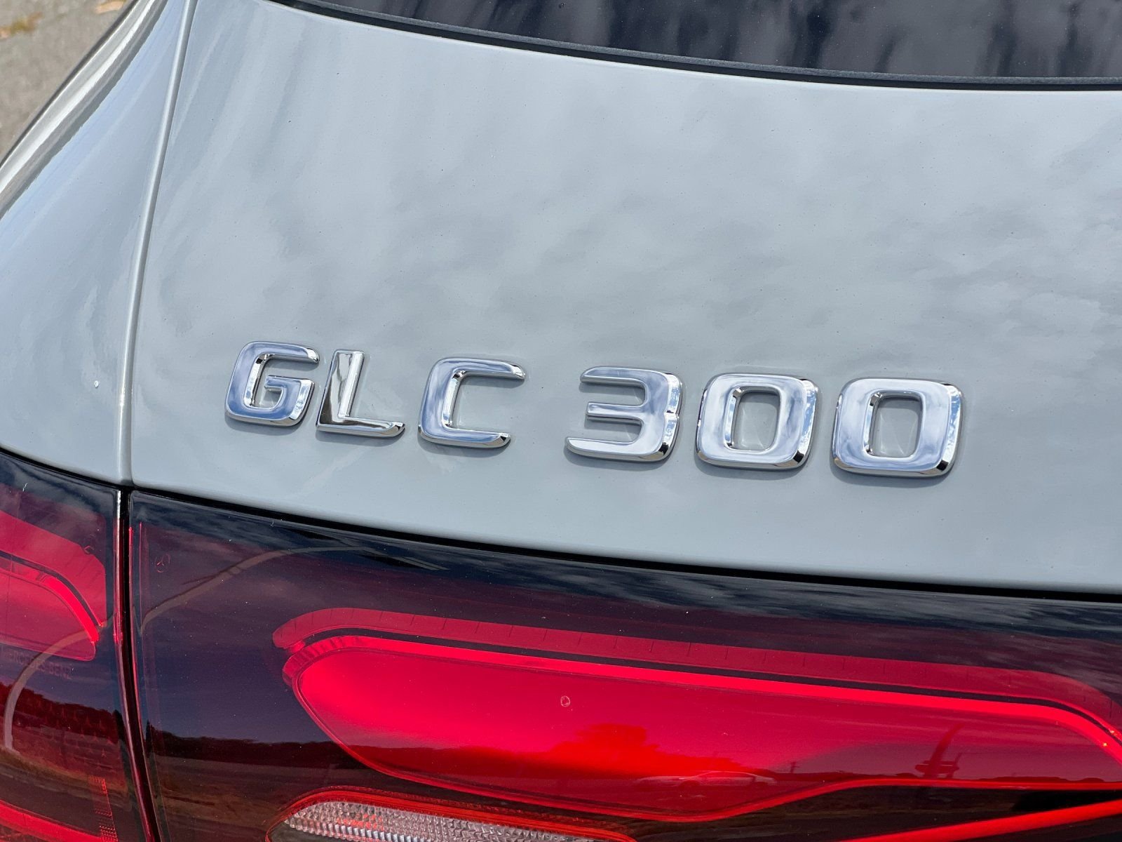 New 2027 MANUFAKTUR Alpine Grey Mercedes-Benz 300 image 12