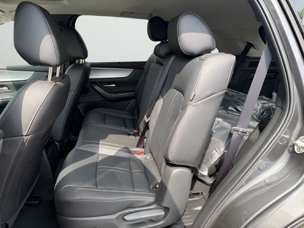 New 2026 Machine Gray Metallic Mazda 3.3 Turbo Preferred image 23