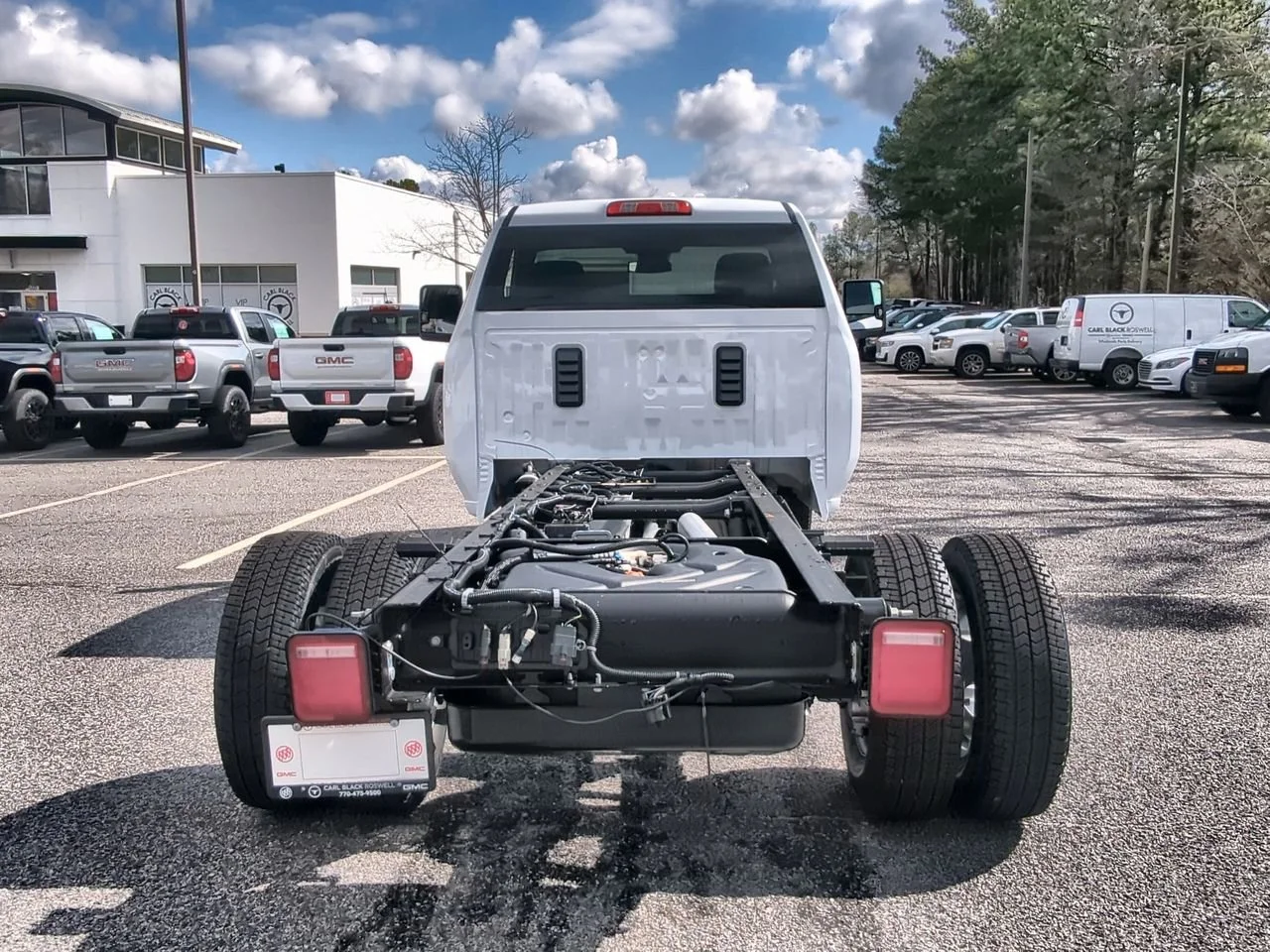 New 2026 Summit White GMC Pro image 22