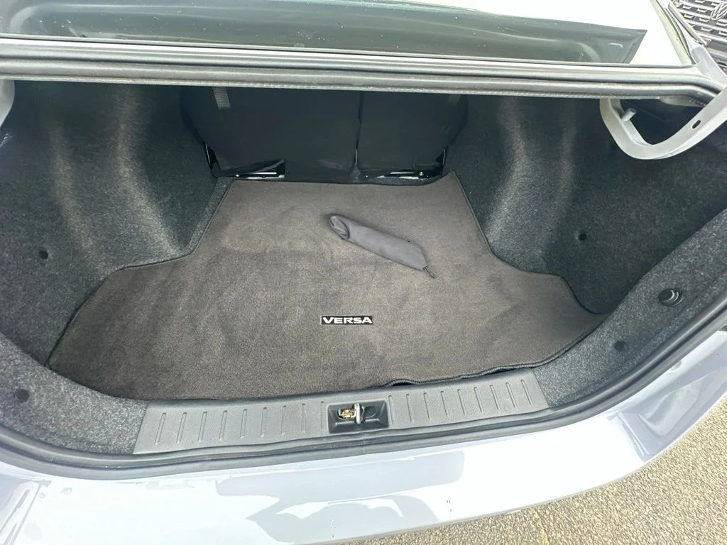 Used 2025 Gray Nissan 1.6 SV image 27