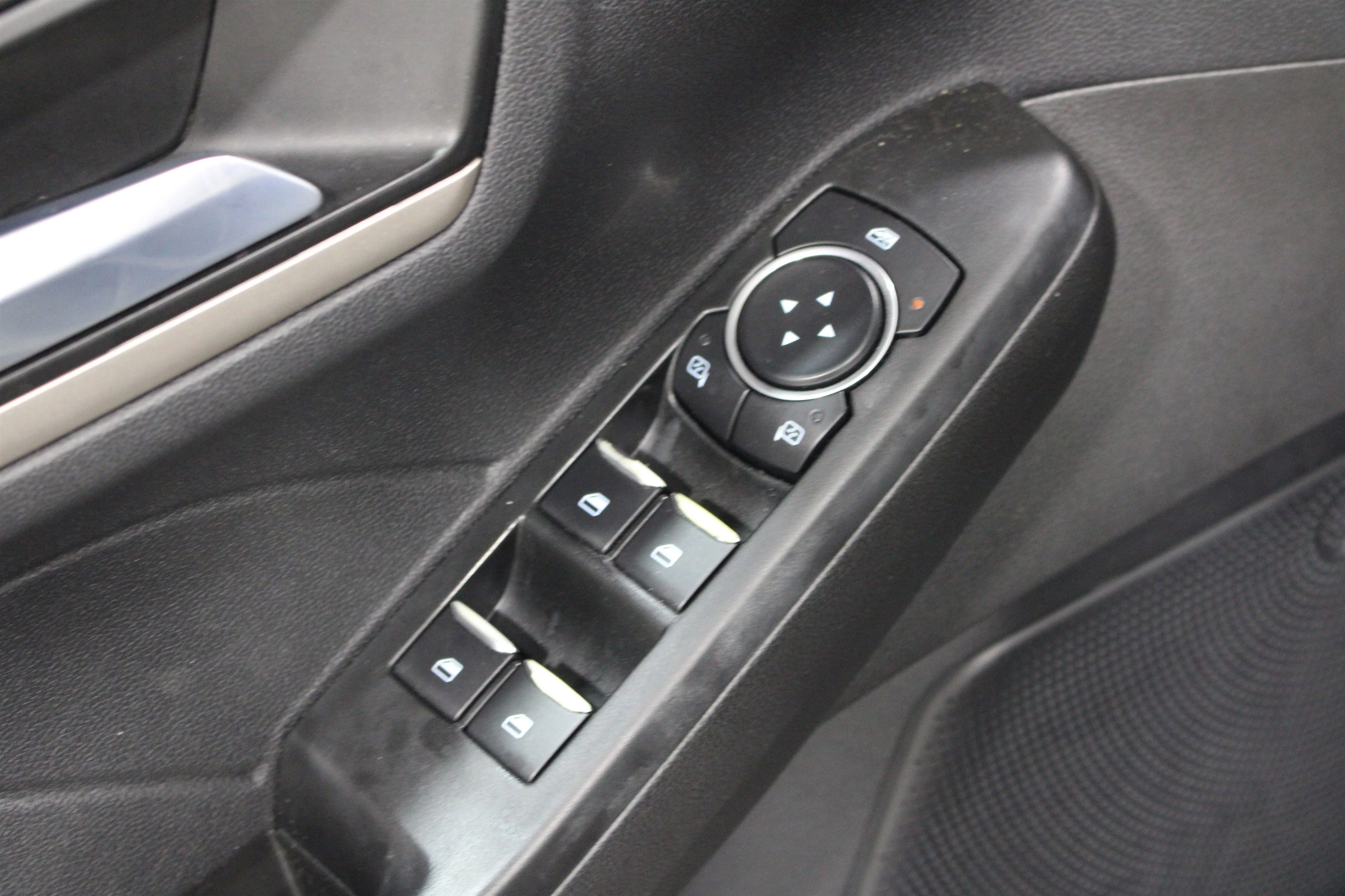 2022 Ford Escape SEL - Photo 7