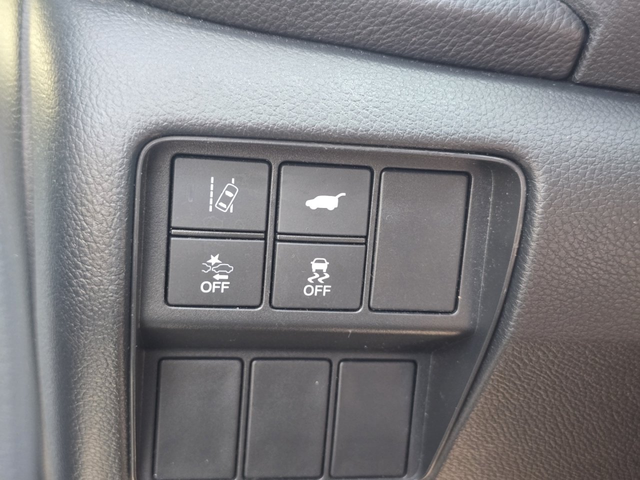 Used 2017 White Honda EX-L image 25