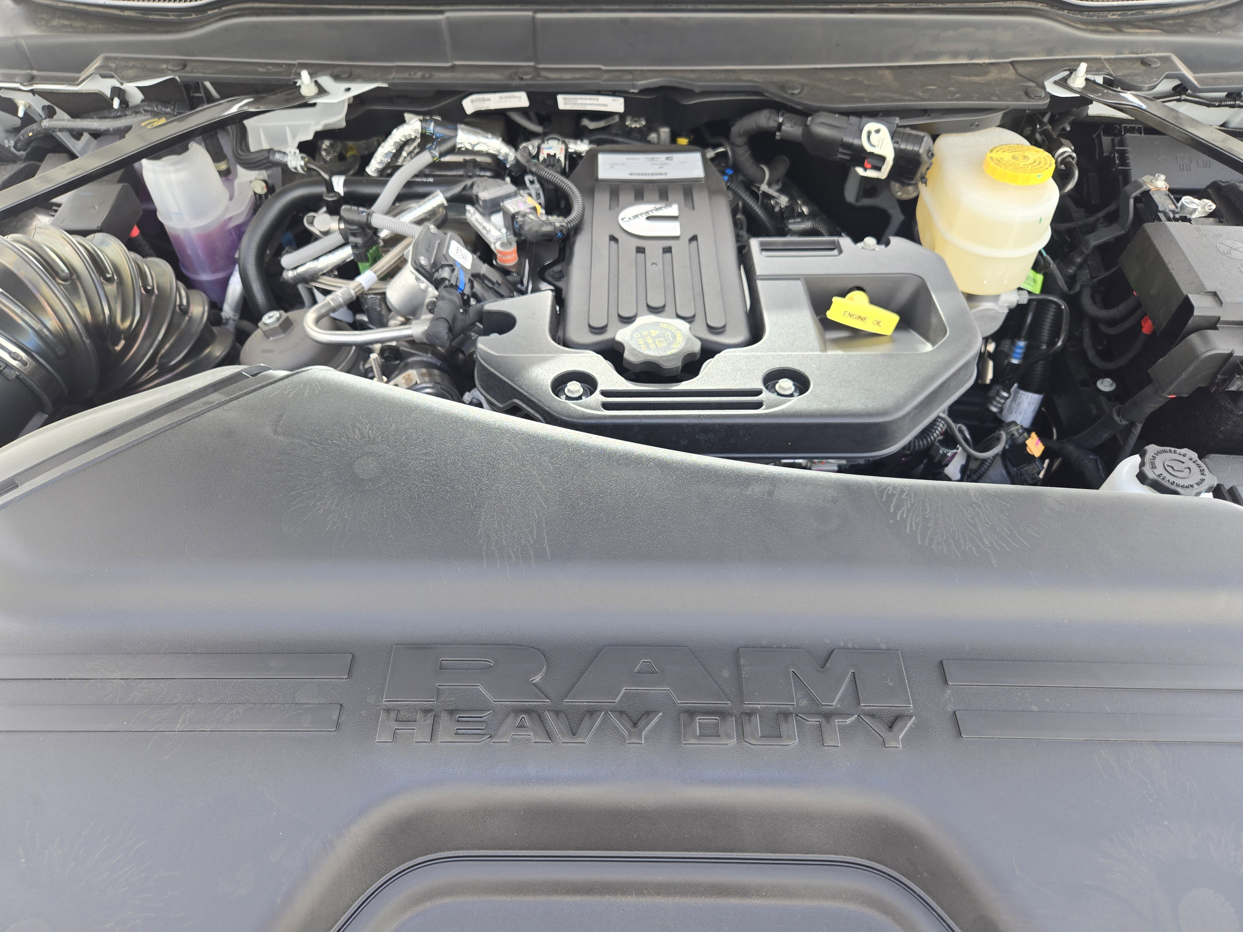 New 2026 Bright White Clearcoat RAM Tradesman image 23