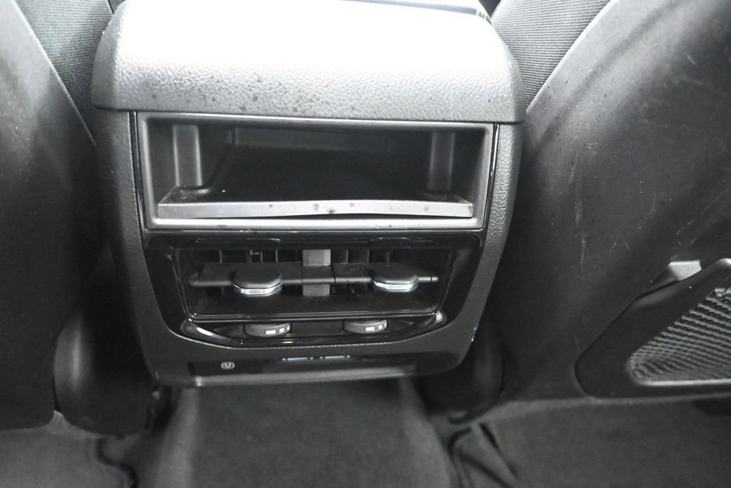 Used 2024 White Jeep 4xe image 18