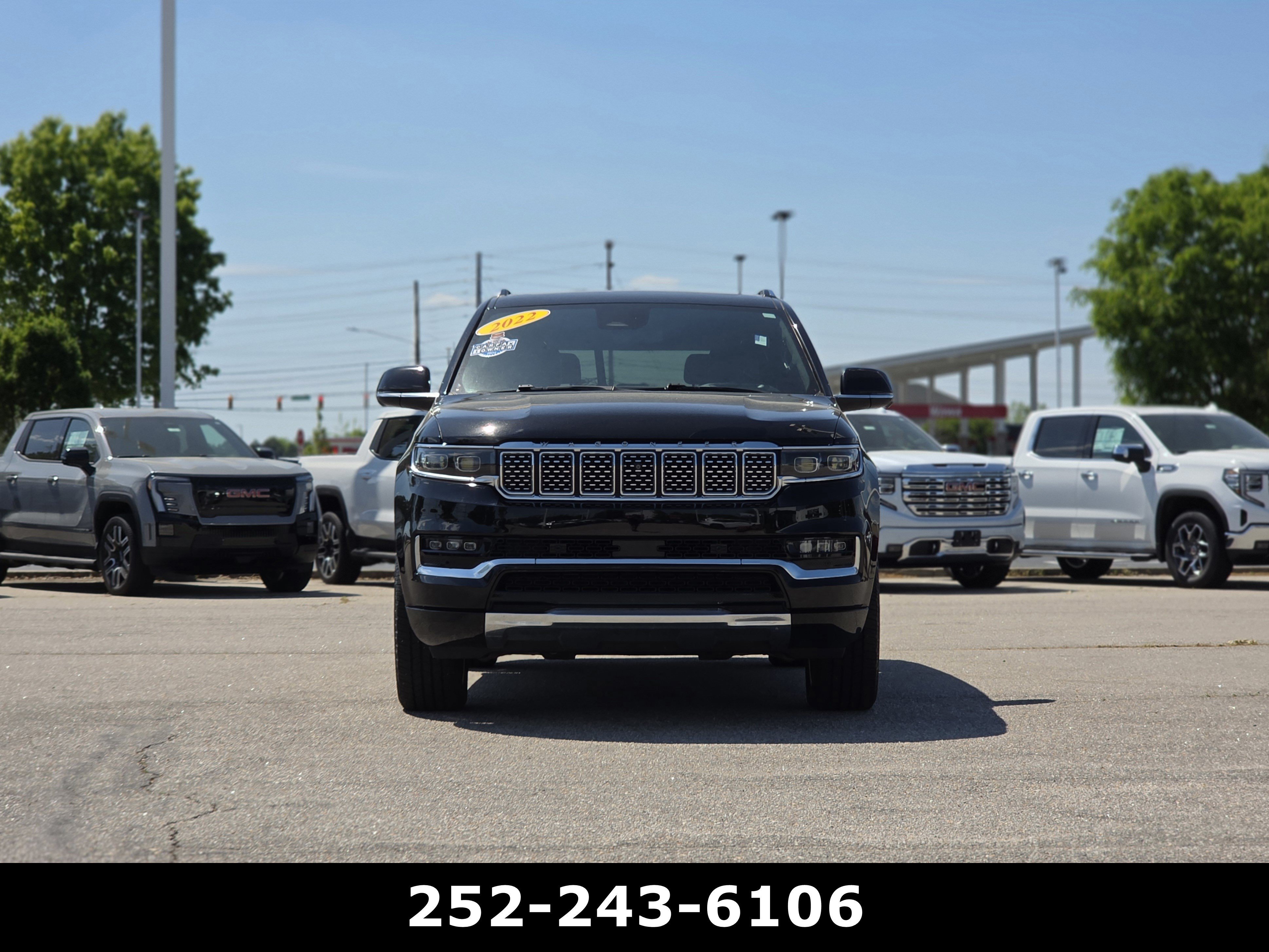 Used 2022 Diamond Black Crystal Pearlcoat Jeep Series II image 2