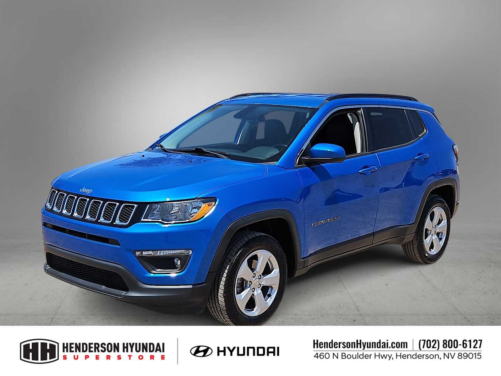 Used 2020 Laser Blue Pearlcoat Jeep Latitude image 4