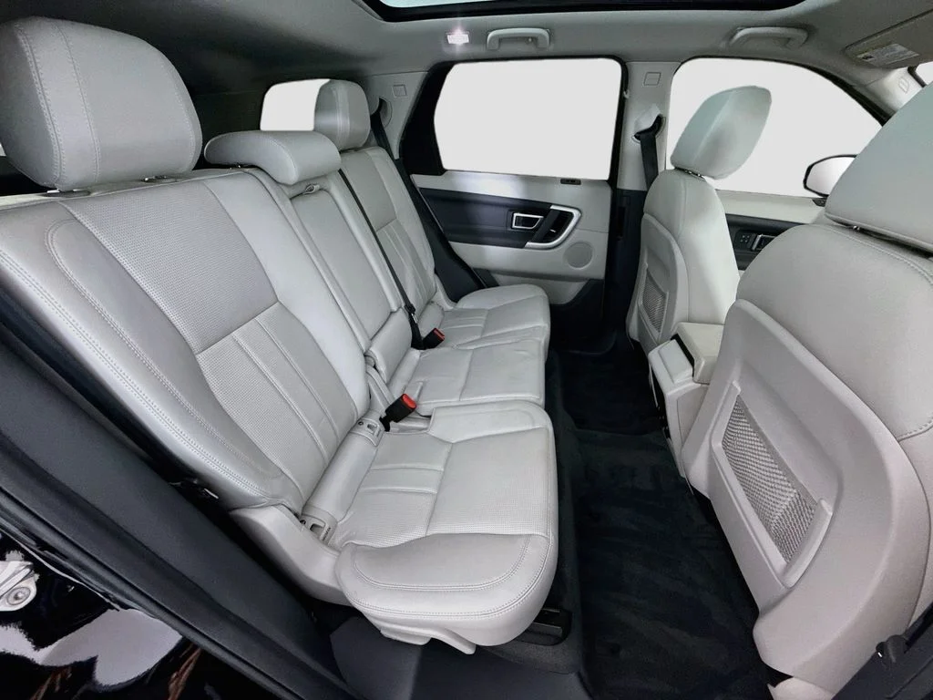 Used 2017 Black Land Rover HSE image 29