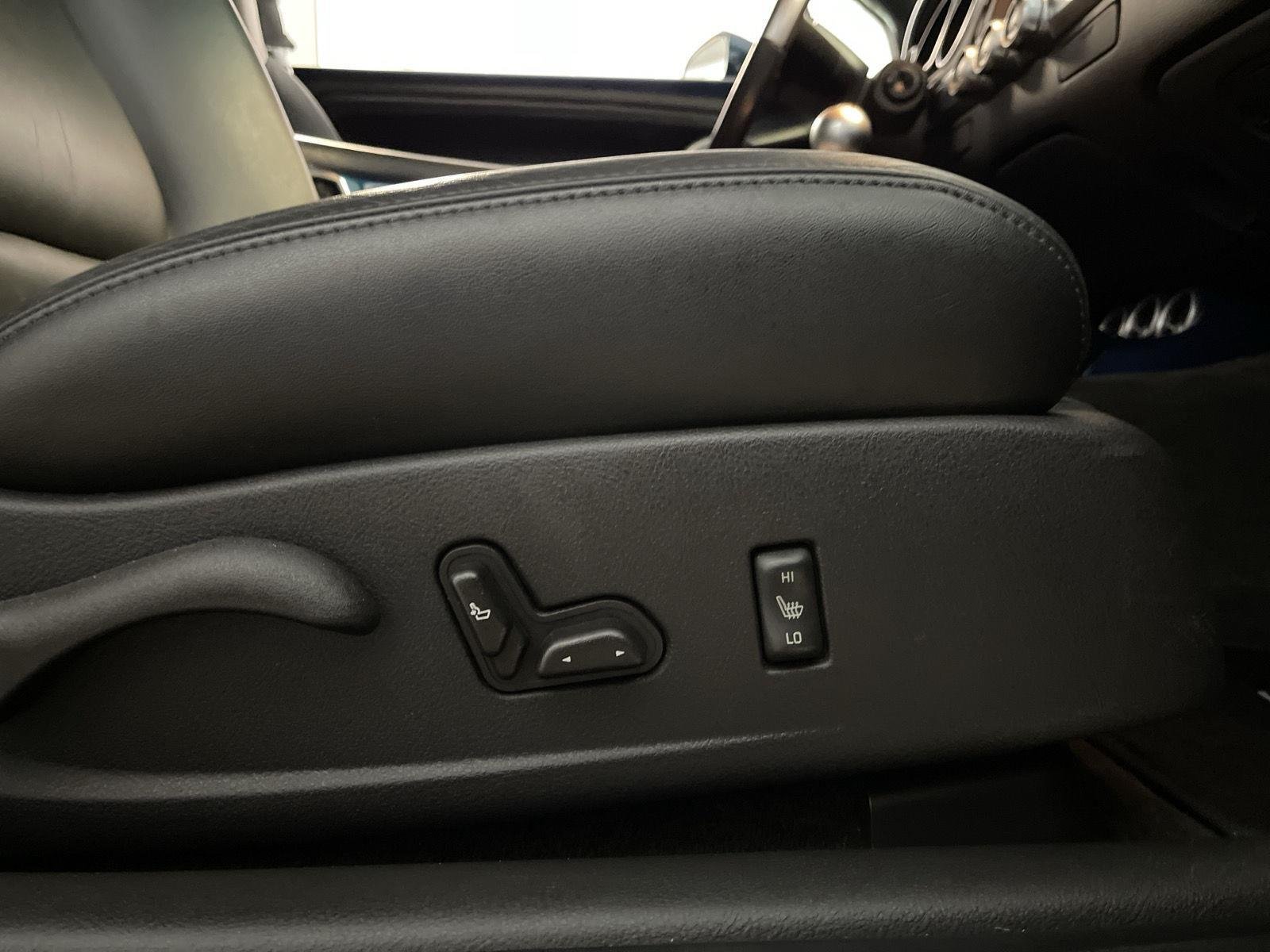 Used 2005 Aqua Blur Metallic Chevrolet LS image 24