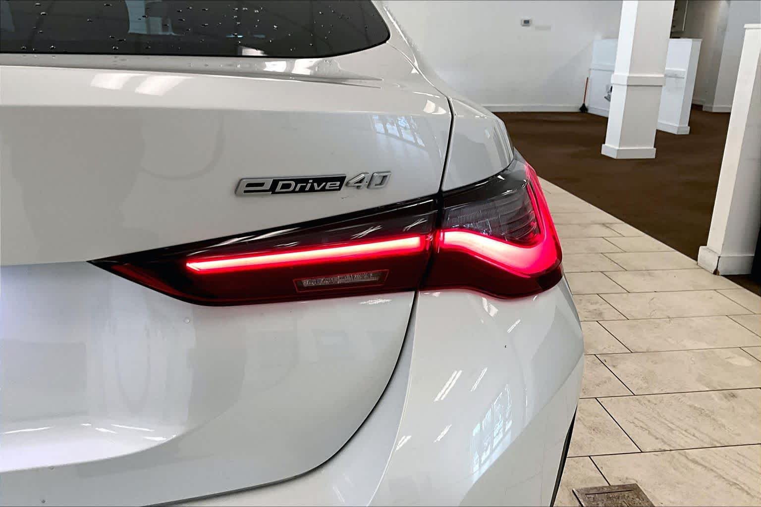 Used 2023 Mineral White Metallic BMW eDrive40 image 9
