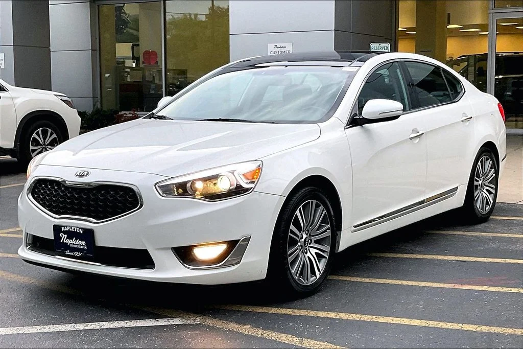 Used 2016 White Kia Premium image 15