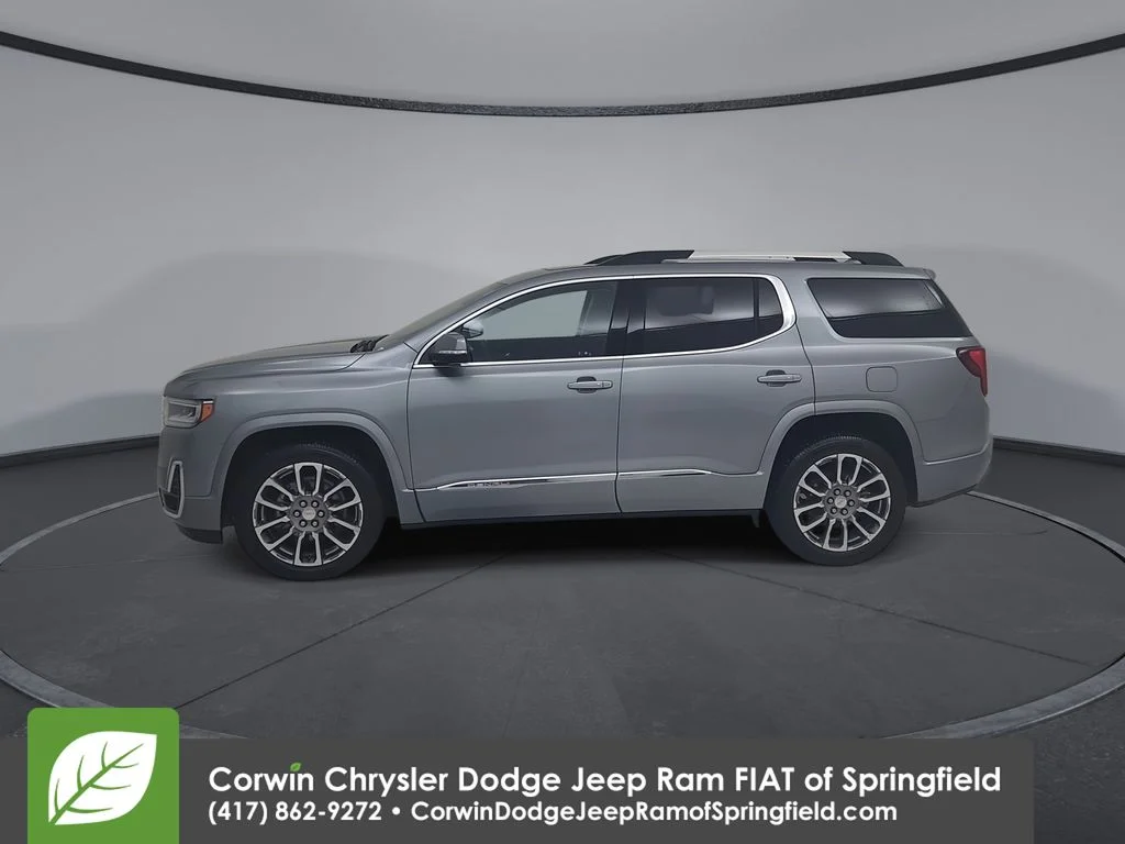 Used 2023 Silver GMC Denali image 9
