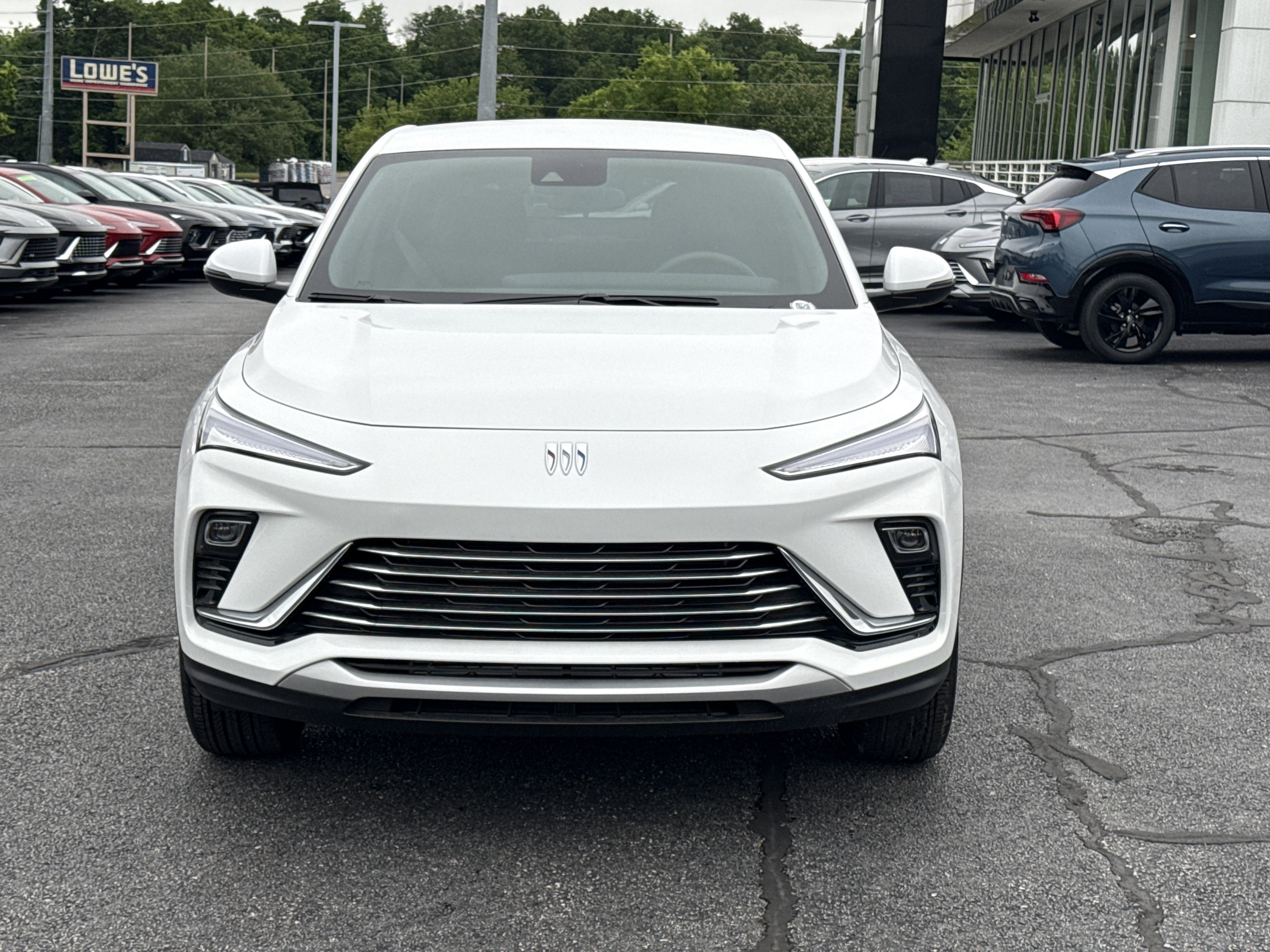 New 2026 Summit White Buick Preferred image 10
