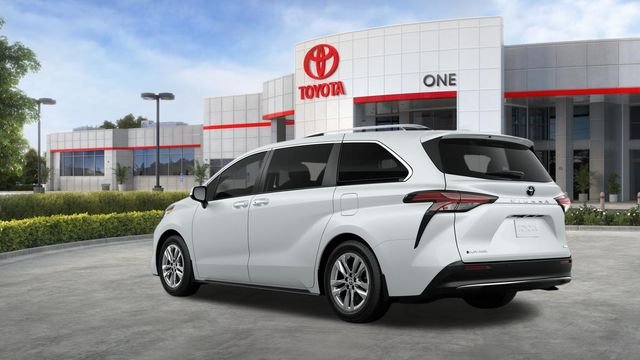 New 2026 Wind Chill Pearl <sup>1</sup> Toyota  Limited image 9