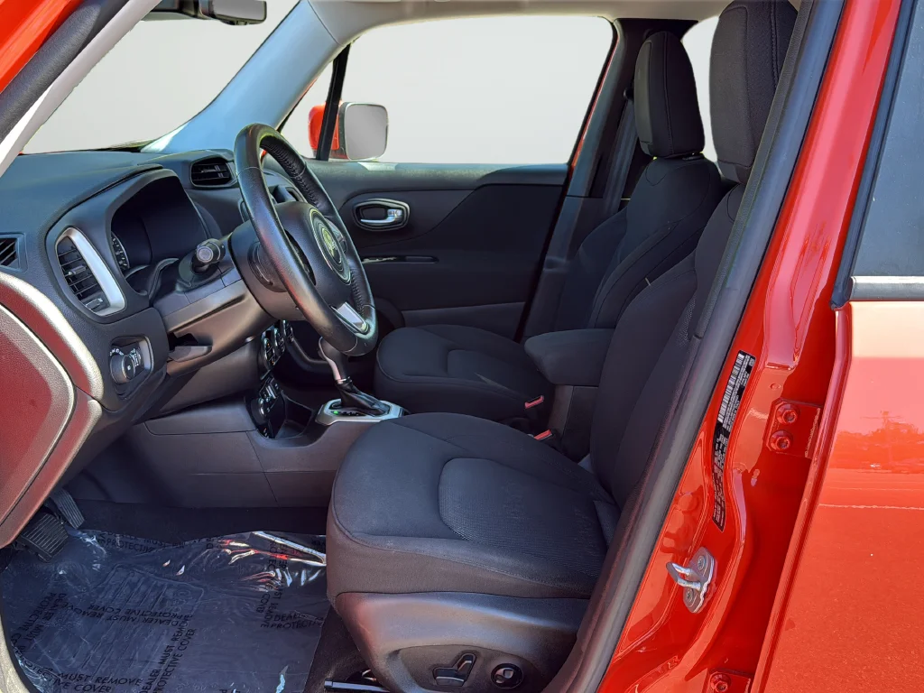 Used 2016 Orange Jeep Latitude image 10
