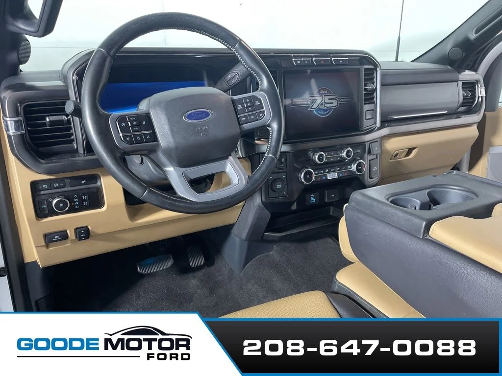 Certified Used 2023 Oxford White Ford Lariat image 9