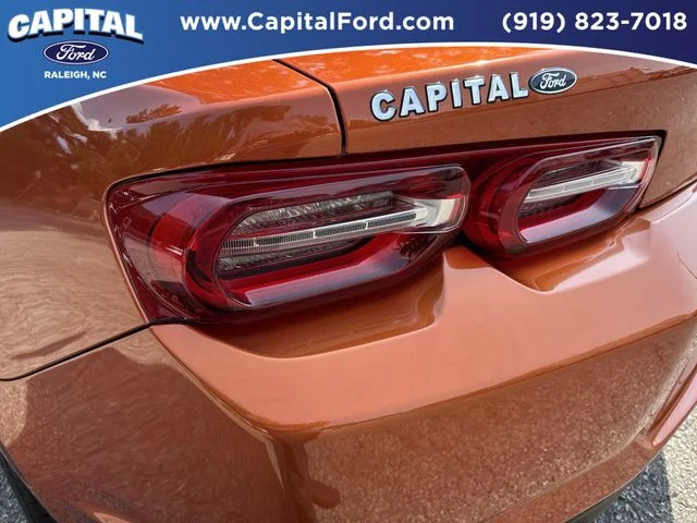 Used 2022 Red Chevrolet LT1 image 15