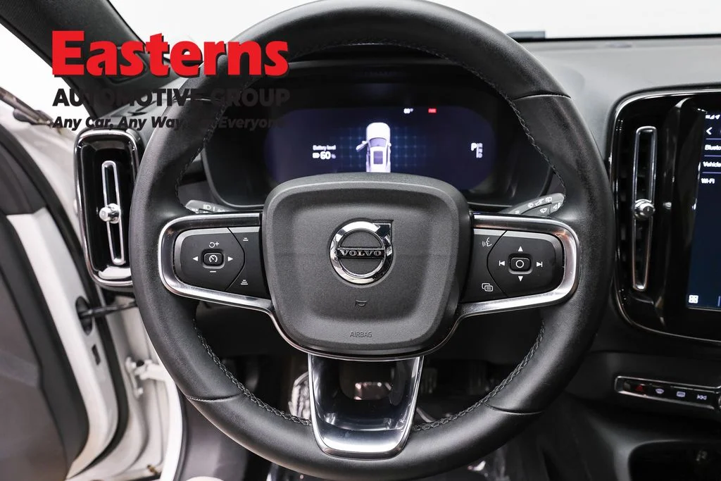 Used 2023 White Volvo Twin Plus image 10