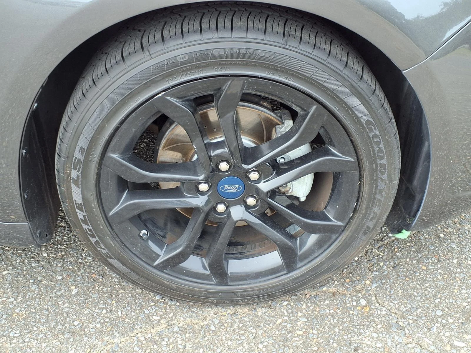 Used 2020 Magnetic Metallic Ford SE image 13