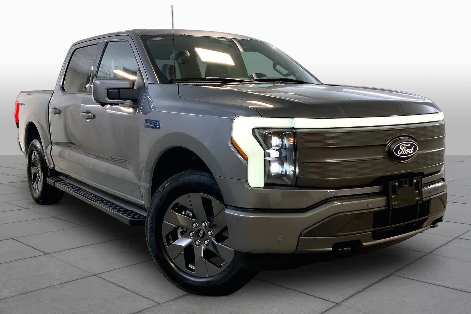 Used 2024 Ford F-150 Lightning Lariat with VIN 1FT6W5L78RWG31362 for sale in Kansas City