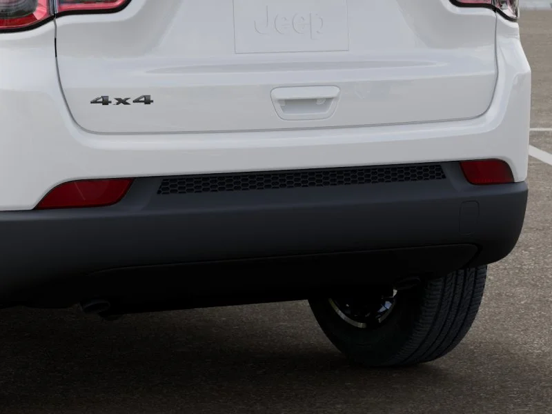 New 2026 Bright White Clearcoat Jeep Latitude image 44