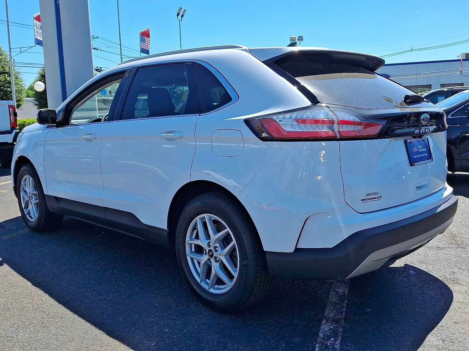 Used 2023 White Ford SEL image 4