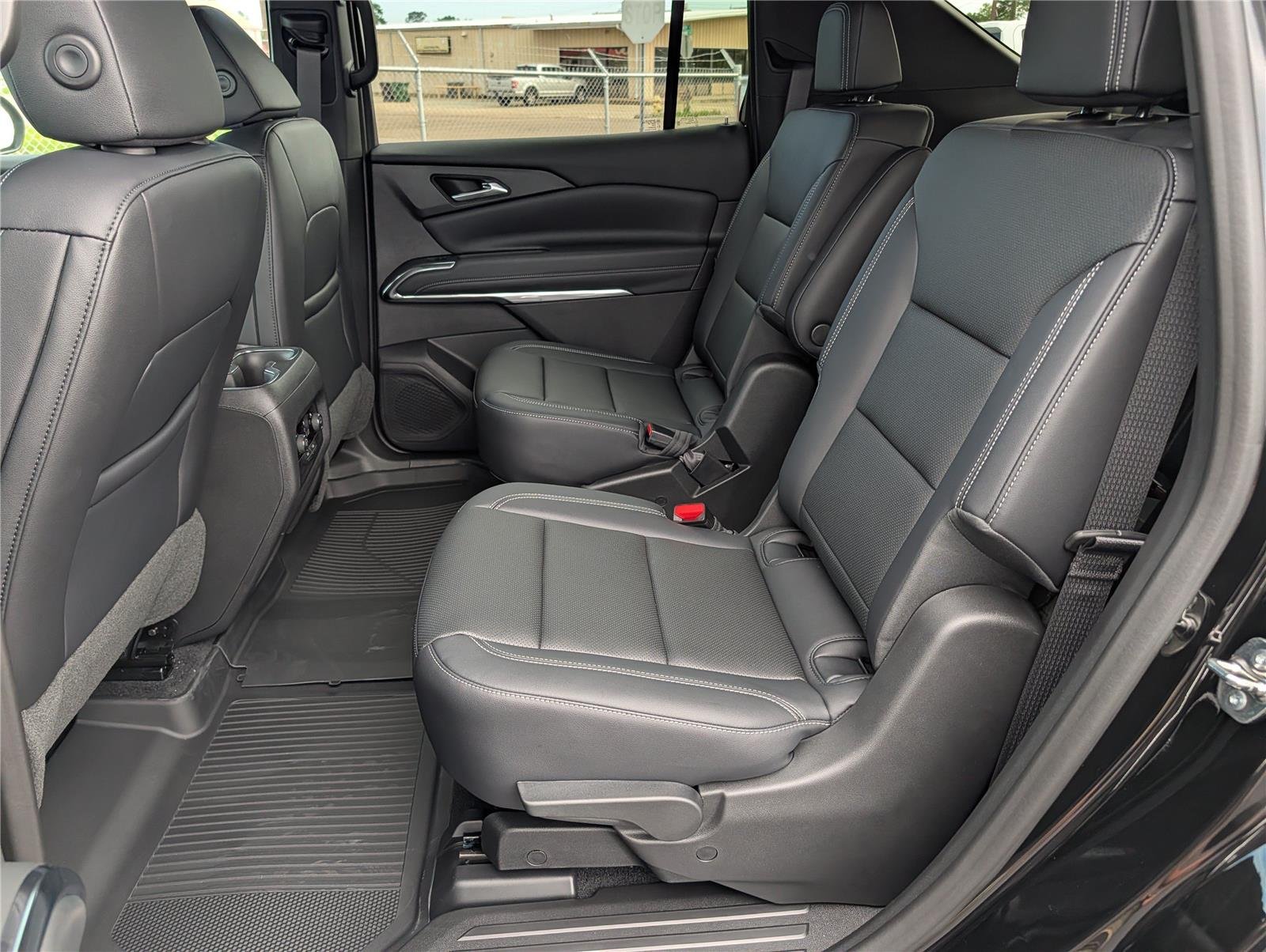 2026 Chevrolet Traverse LT - Photo 31