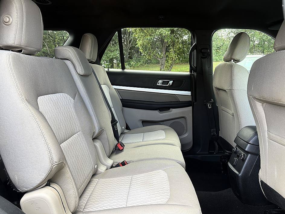 Used 2018 Shadow Black Ford Base image 12
