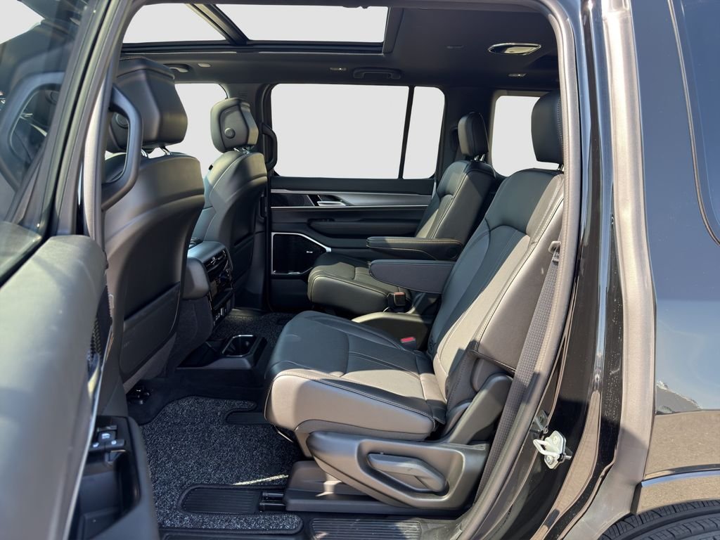 New 2026 High Gloss Black Jeep 85th Anniversary Edition image 13