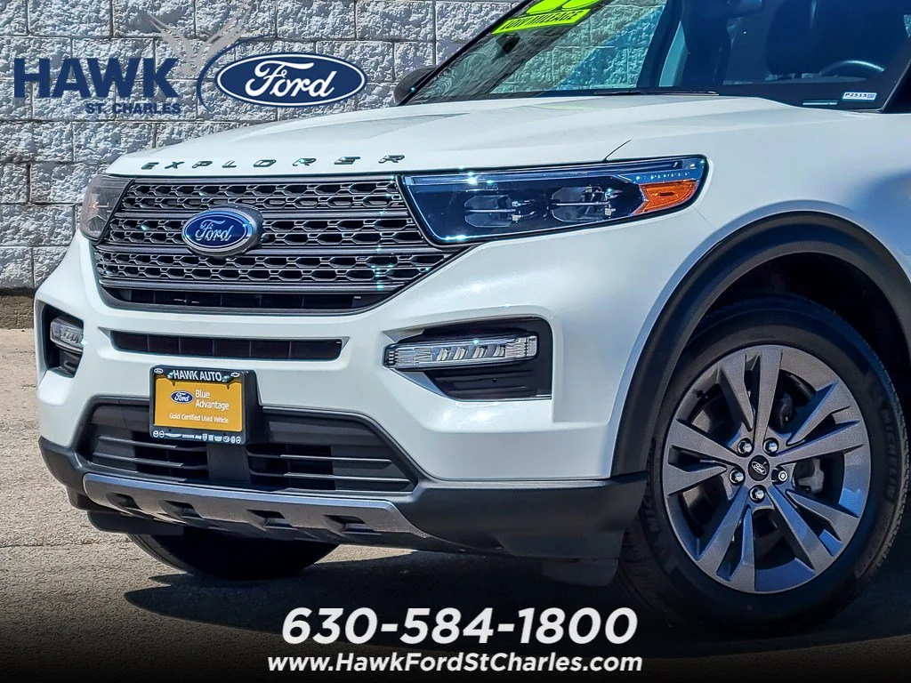 Certified Used 2023 White Metallic Ford XLT image 1