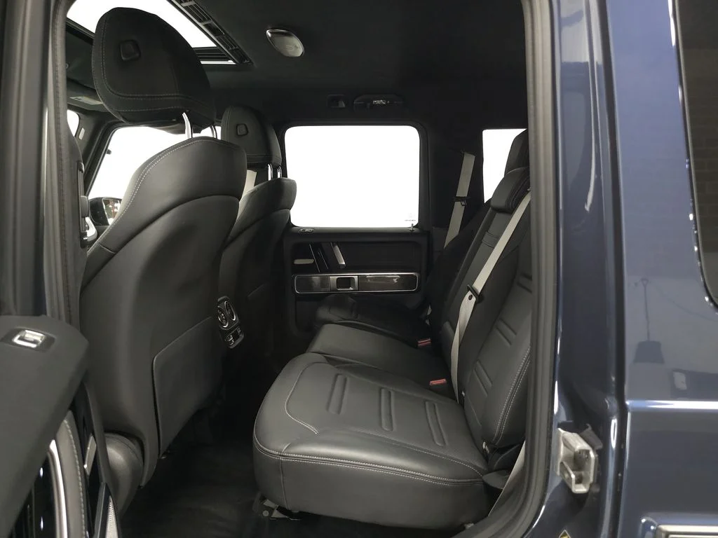 Used 2025 Twilight Blue Metallic Mercedes-Benz G 550 image 27