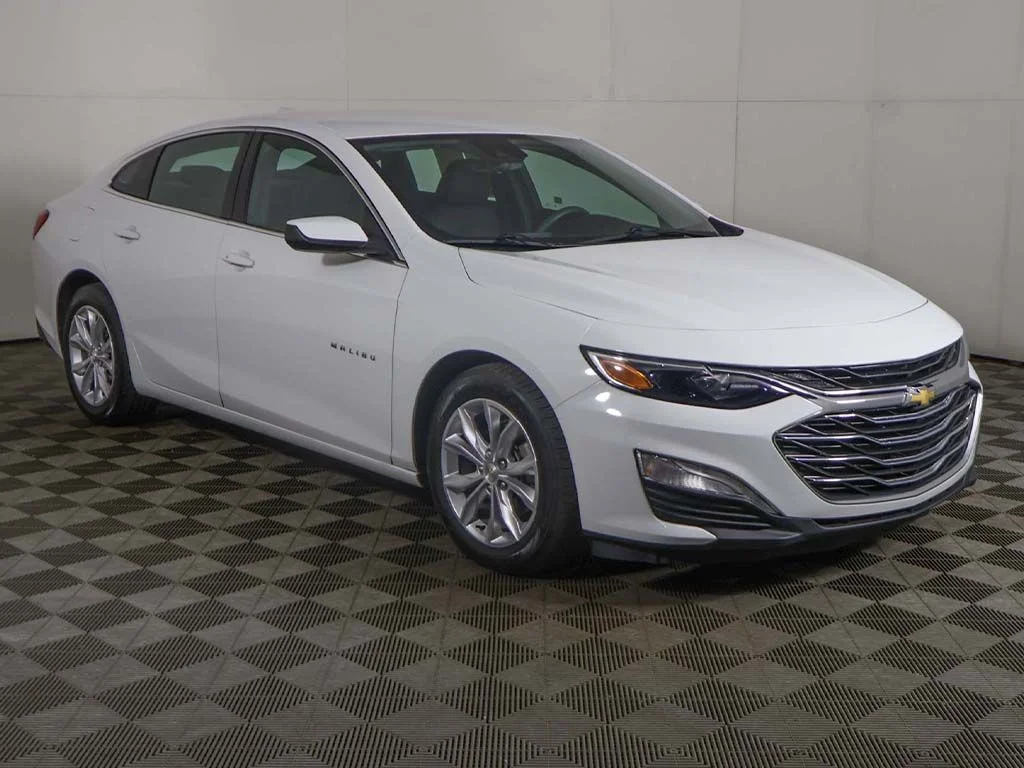 Used 2023 White Chevrolet LT image 47
