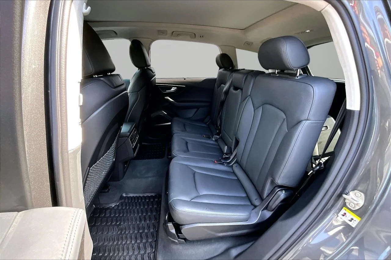 Certified Used 2024  Audi 55 Prestige image 22
