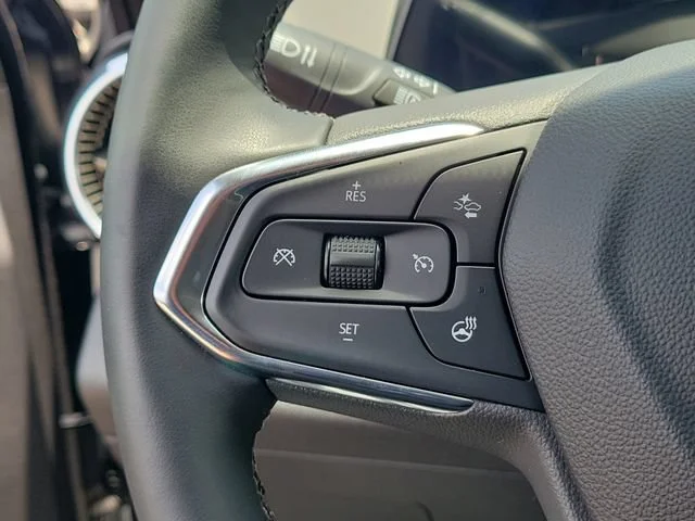2025 Chevrolet Trax Activ - Photo 24