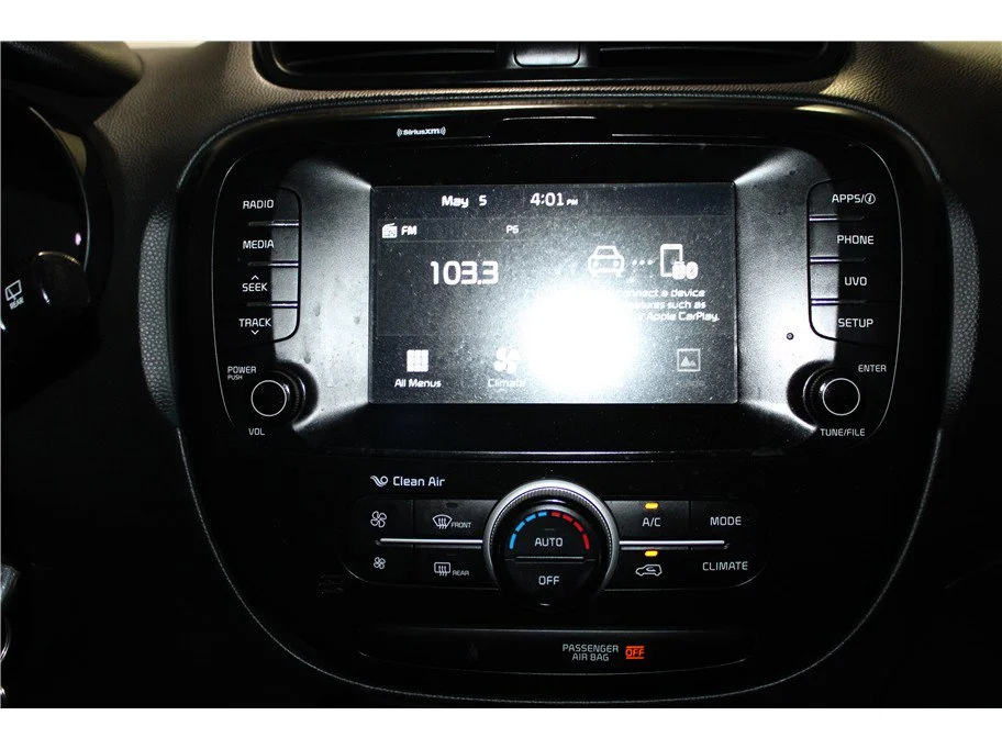 Used 2019 Shadow Black Kia + image 30