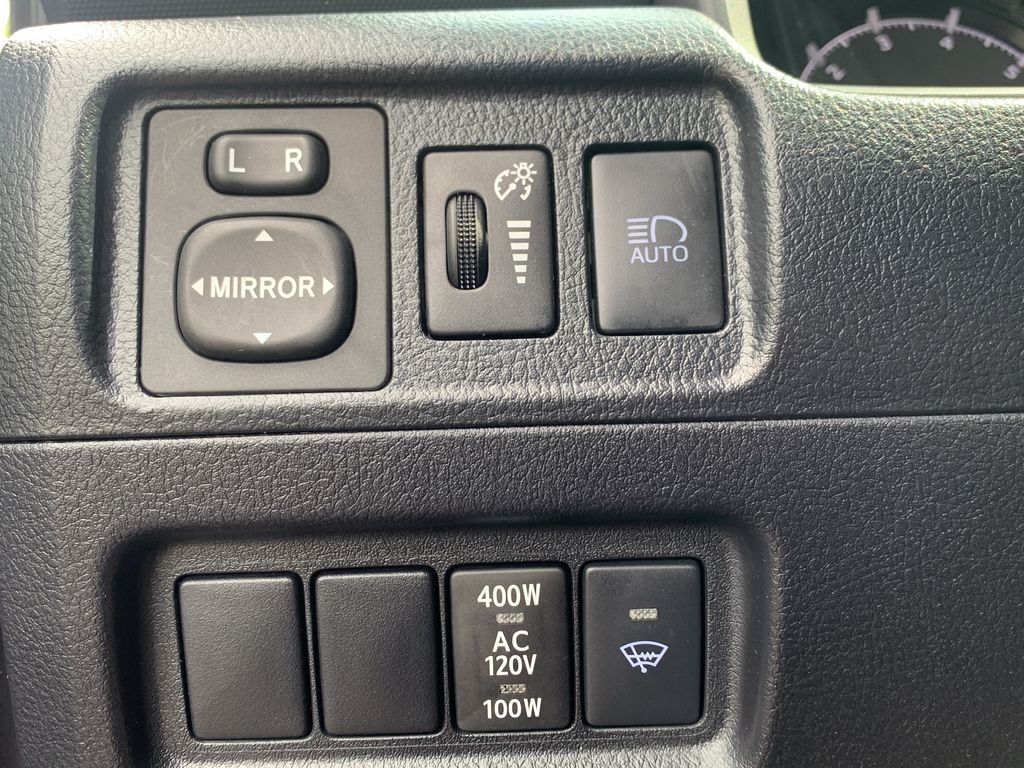 2022 Toyota 4Runner SR5 Premium - Photo 29